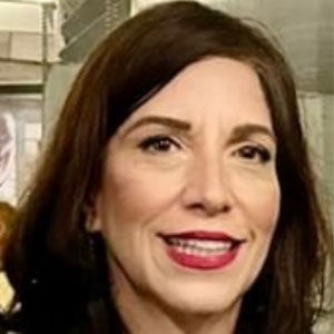 Carol - Client Relations Manager - 2 Paws Up Inc.